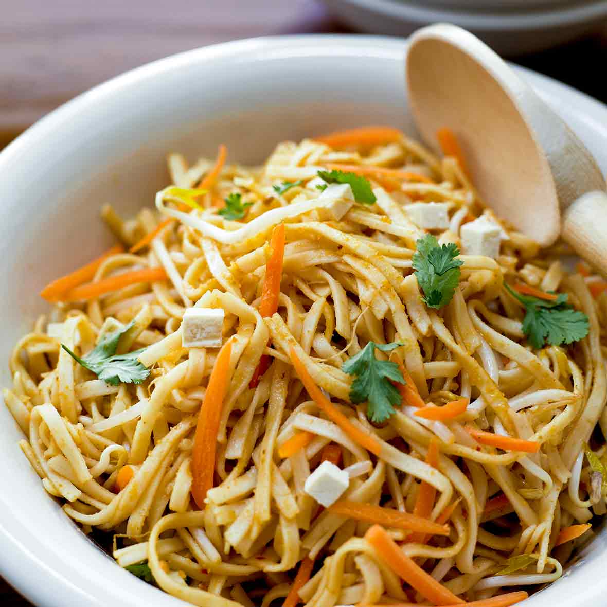 salad receipe asian Broccoli noodles with