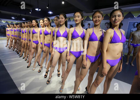 bikini Chinese students