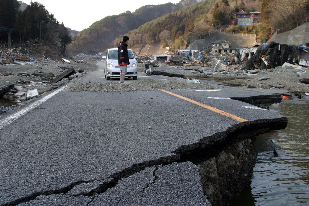 in earthquake What japan do to